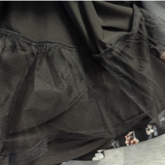 White House Black Market Floral Lace Sleeveless Cocktail Dress. Size 8 - Picture 10 of 13